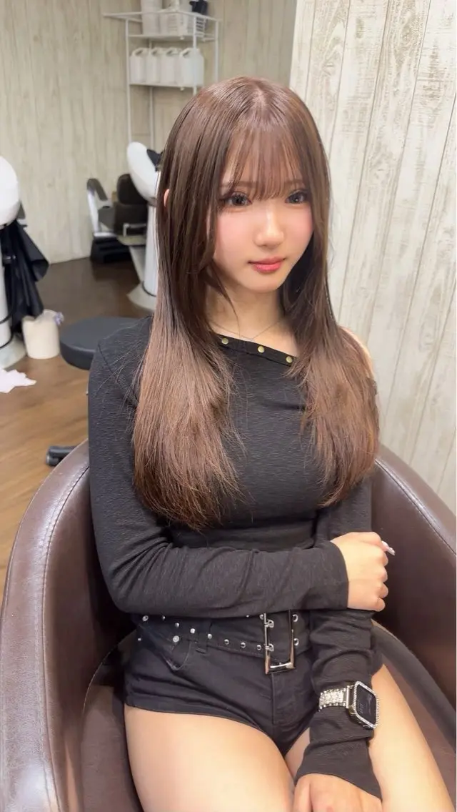 ロング 村上 さくらのヘアスタイル