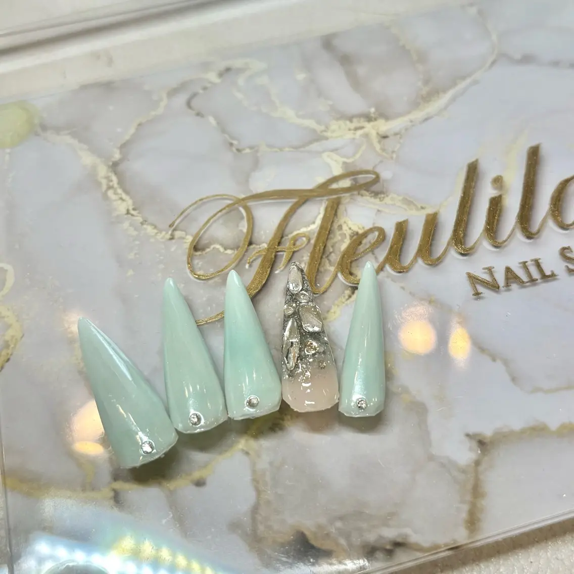 ネイル ハンドネイル fleulilas 17時以降のみ予約可のネイルデザイン