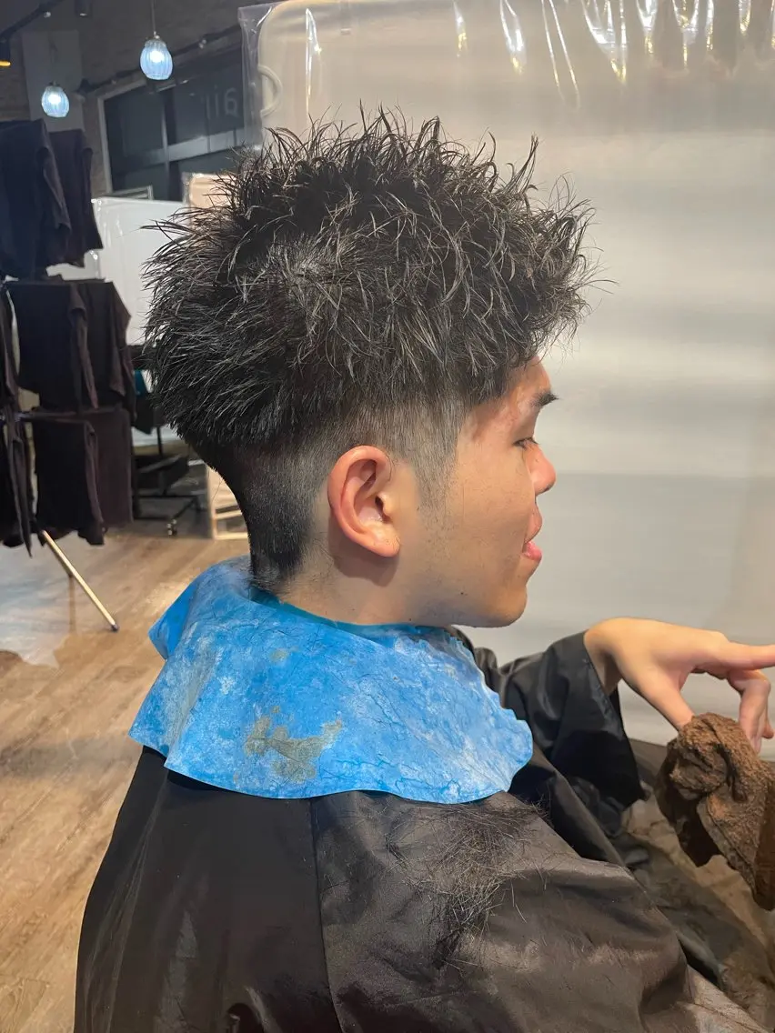 パーマ メンズ スパイキーショート 刈り上げ 堀込 昭吾☆特別価格☆のヘアスタイル