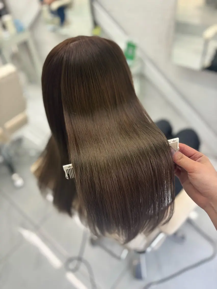 ロング カット ヘアカラー トリートメント ヘッドスパ 透明感グレージュ/ 縮毛矯正/静岡のヘアスタイル