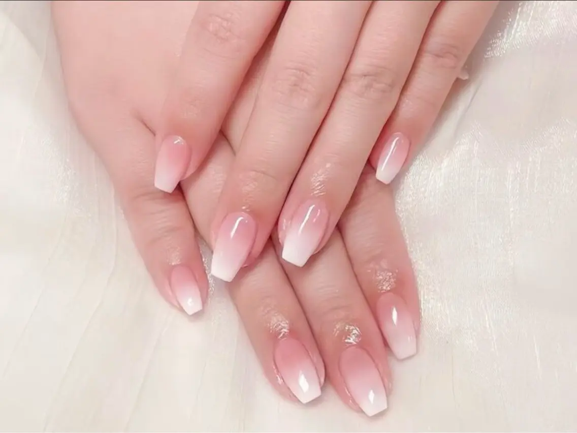 HAND【✨ソフトジェール無料✨】白ピンク🤍🩷ベイビブーマーの写真