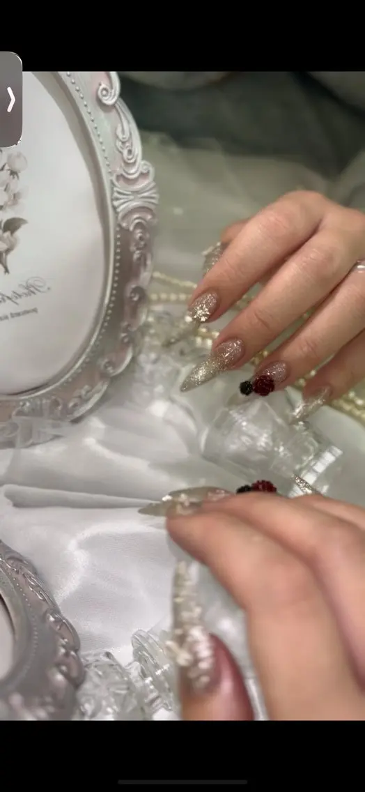 ネイル kokoro🩶 ICONNAILのネイルデザイン