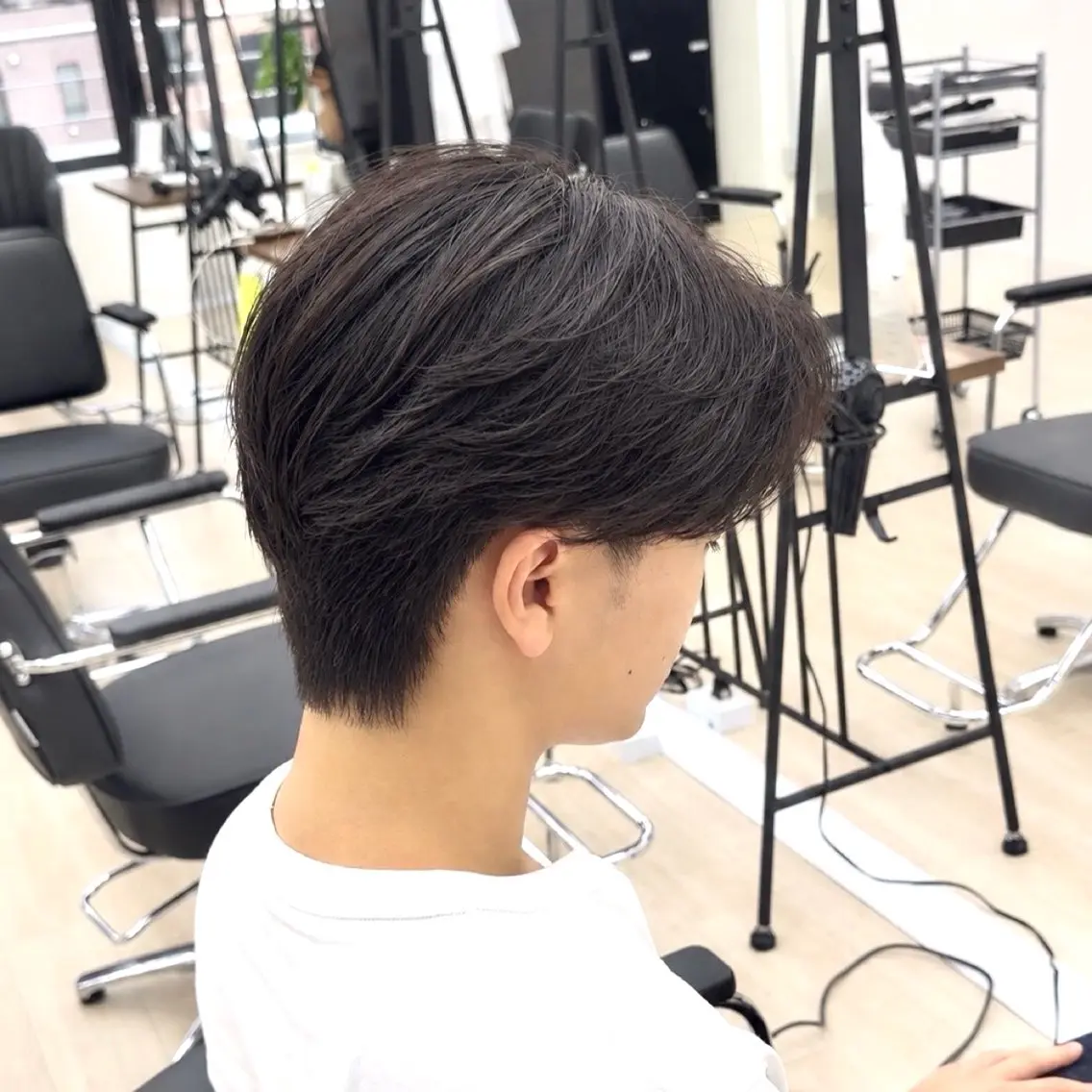 メンズ センターパート フェザーパーマ メンズ韓国風 メンズパーマ メンズウルフカット カット 縮毛矯正 Men‘ssalon NEO町田店のヘアスタイル
