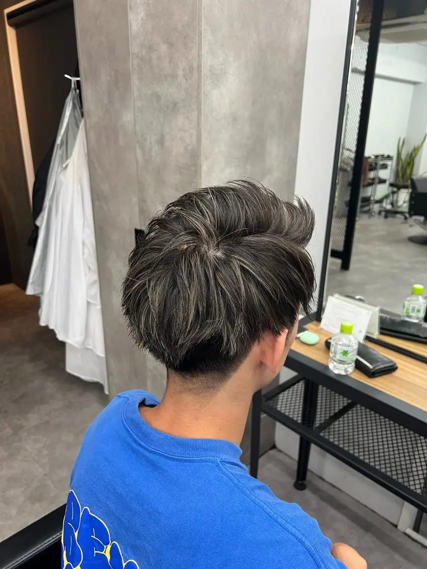 カラー メッシュ ヘアカラー メンズパーマ北千住 学生人気No.1登坂のヘアスタイル
