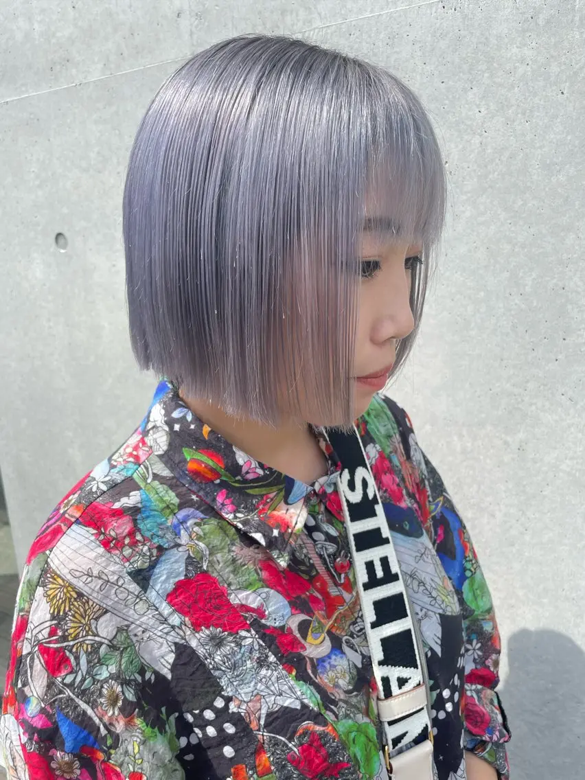 セミロング カラー インナーカラー 推し ブリーチ  髪質改善のヘアスタイル