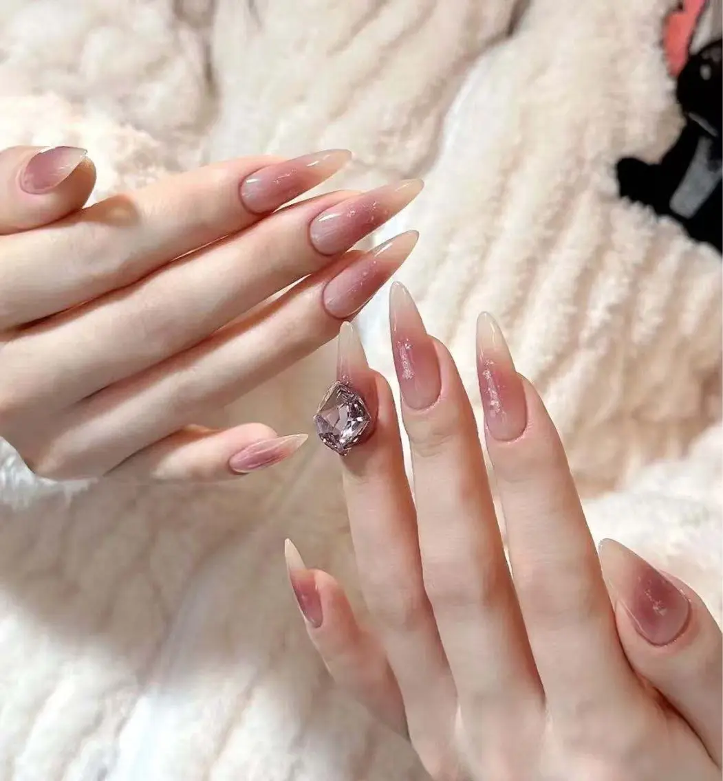 ネイル オーロラネイル フラワーネイル フットネイル フレンチネイル ジェルネイル ハンドネイル BabyYouMi nailのネイルデザイン
