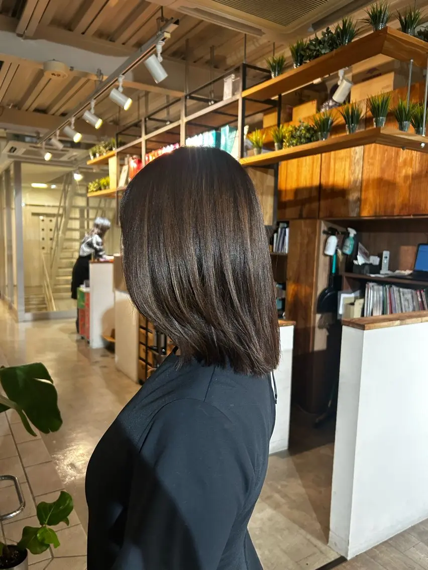 ミディアム 伸ばしかけ トリートメント 白上 愛佳のヘアスタイル