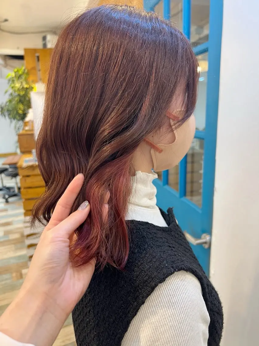 ミディアム カラー ブリーチ デザインカラー イヤリングカラー ハイライトカラー ボブ KANA/ボブ/ インナーカラー/艶髪のヘアスタイル