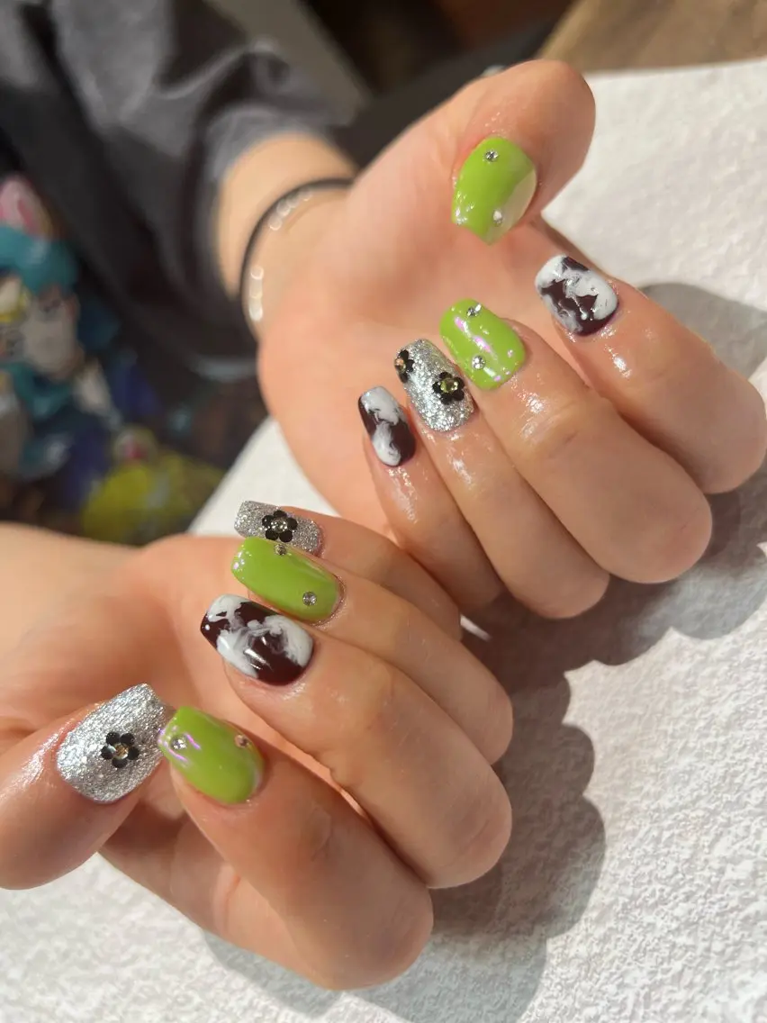 ネイル ハンドネイル OAKたまプラ MiKiのネイルデザイン
