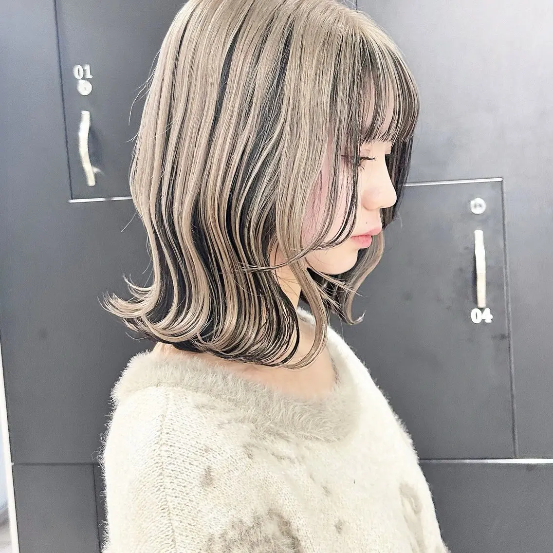 ミディアム カラー ベージュカラー ブリーチ ケアブリーチ ダブルカラー ミルクティーベージュ ヘアカラー トリートメント 井口 泰輝のヘアスタイル