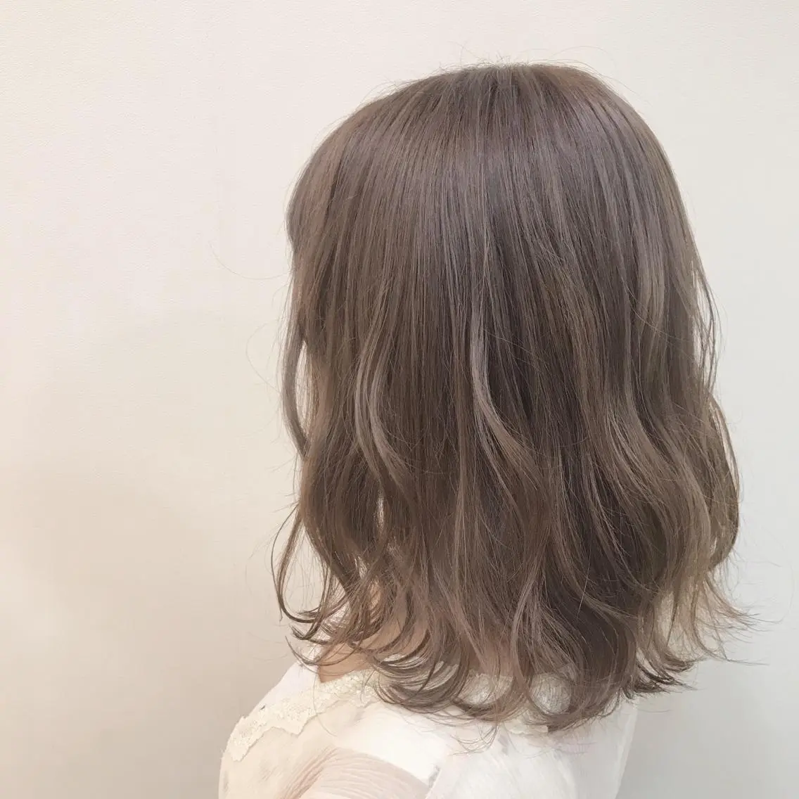 ミディアム カラー シールエクステ✨️韓 国羽エクステ🪽和希のヘアスタイル