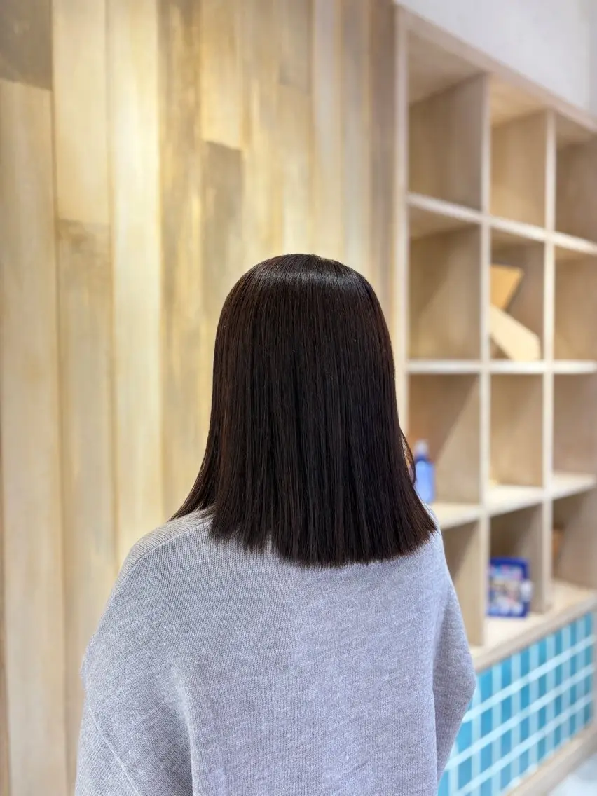 ミディアム 峯崎響乃 ツヤ髪透明感カラーのヘアスタイル