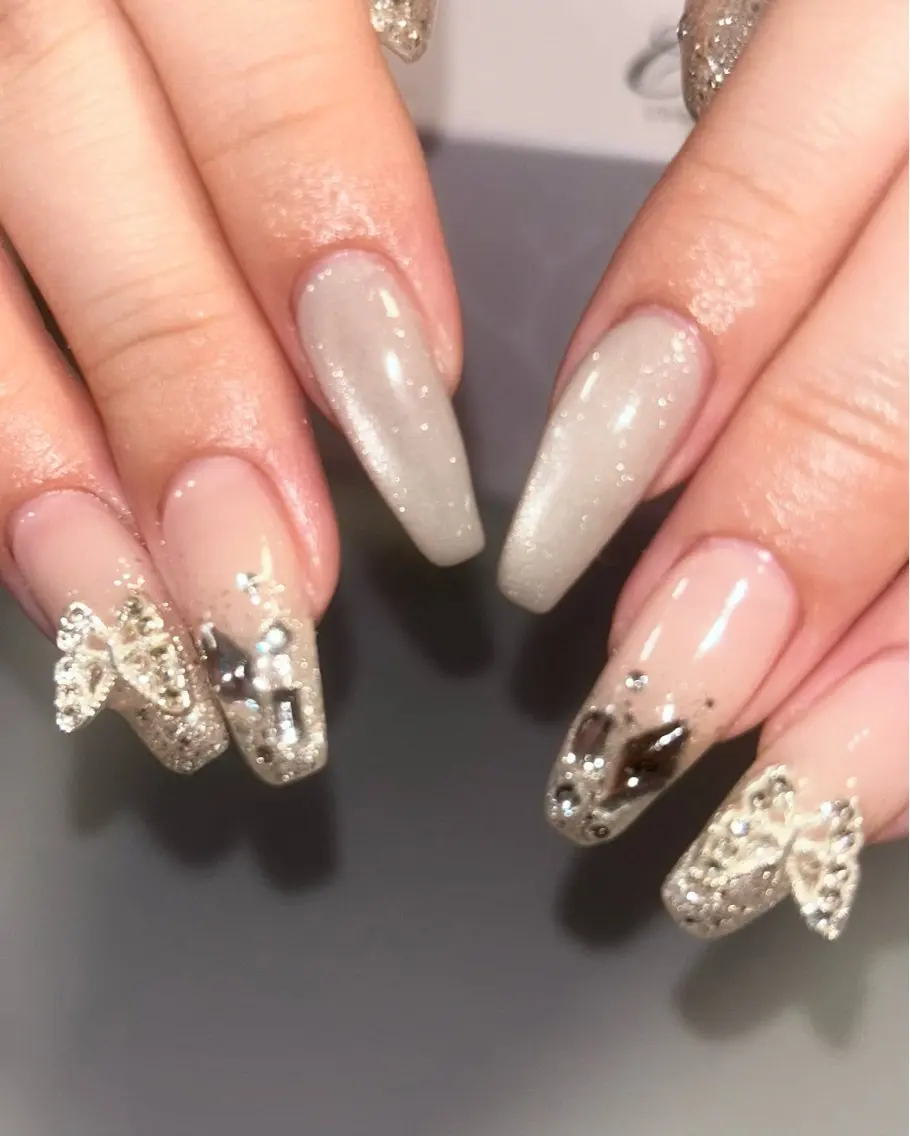 ネイル ハンドネイル EmaNail🎀 Haaruのネイルデザイン