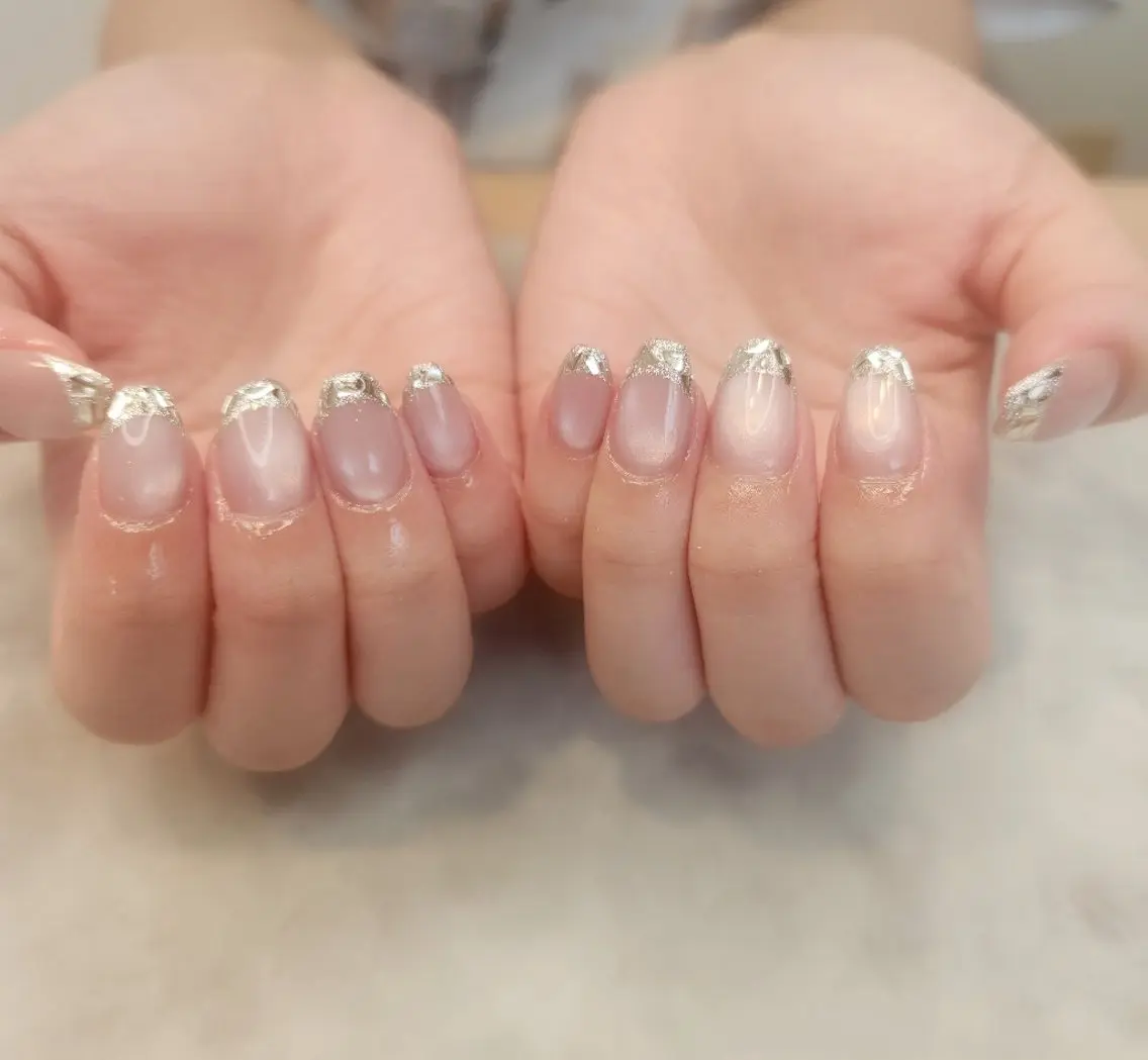 ネイル フレンチネイル ガラスフレンチ マグネットネイル I.プライベート ネイルサロンのネイルデザイン