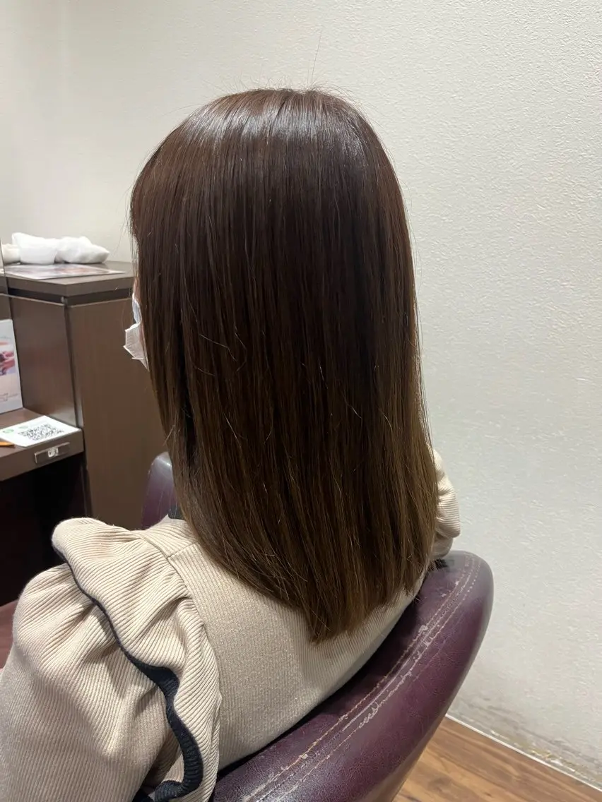 セミロング 髪質改善 松崎 崇のヘアスタイル