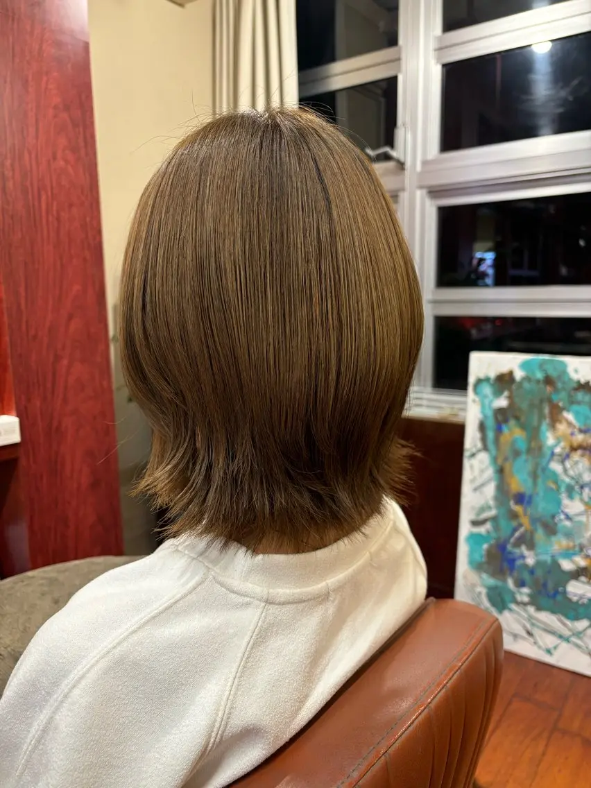 ミディアム カラー アッシュ ベージュカラー 透明感カラー オリーブベージュ 髪質改善 カット ヘアカラー トリートメント Yuuki🌷名古屋 栄 カラー/ボブのヘアスタイル