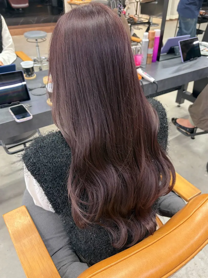 ロング カラー 透明感カラー ラベンダーカラー ヘアカラー トリートメント JESSI / Sopiのヘアスタイル