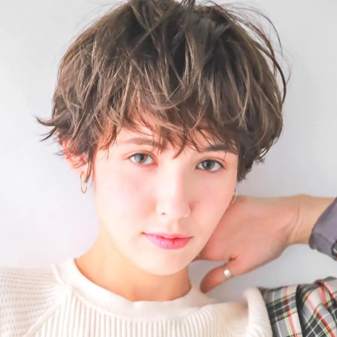 ショート カラー レイヤー暖色カラー 池袋Yamamotoのヘアスタイル