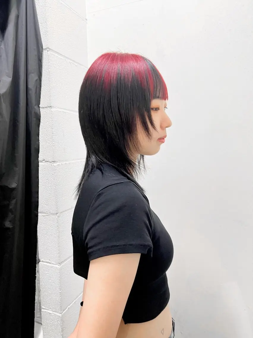 ミディアム カラー 黒髪 ブリーチ ケアブリーチ グラデーションカラー レッドカラー カット ヘアカラー トリートメント HARU//原宿🤍 リピート率NO.1のヘアスタイル