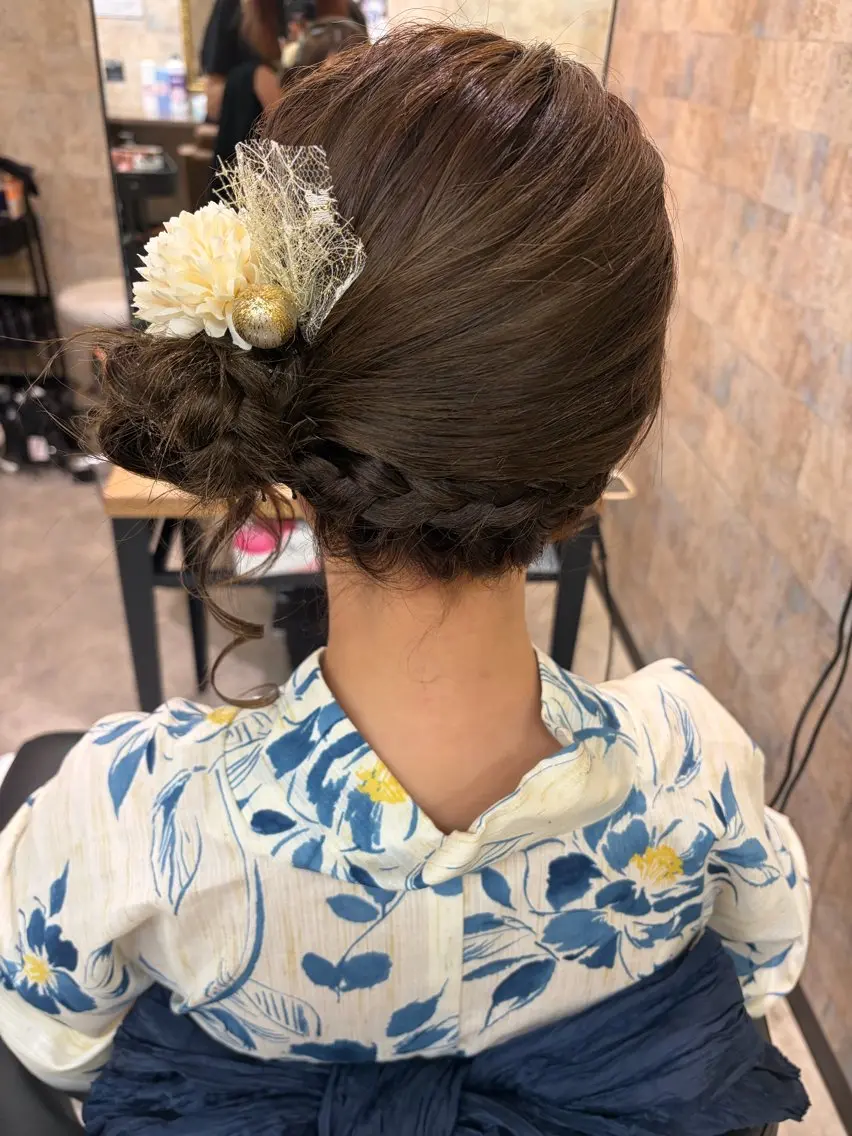 ミディアム 前田 みのりのヘアスタイル