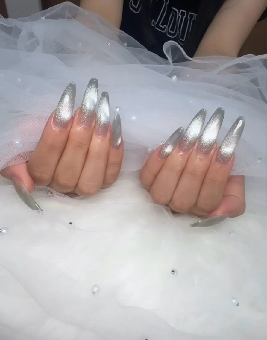 ネイル ハンドネイル ELAN Juraのネイルデザイン