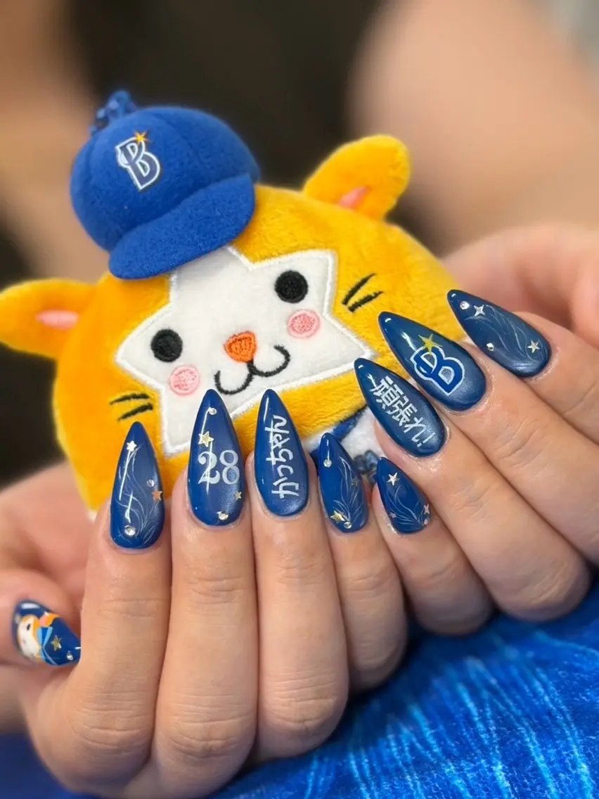 ネイル ハンドネイル Bitty💟 Marinのネイルデザイン