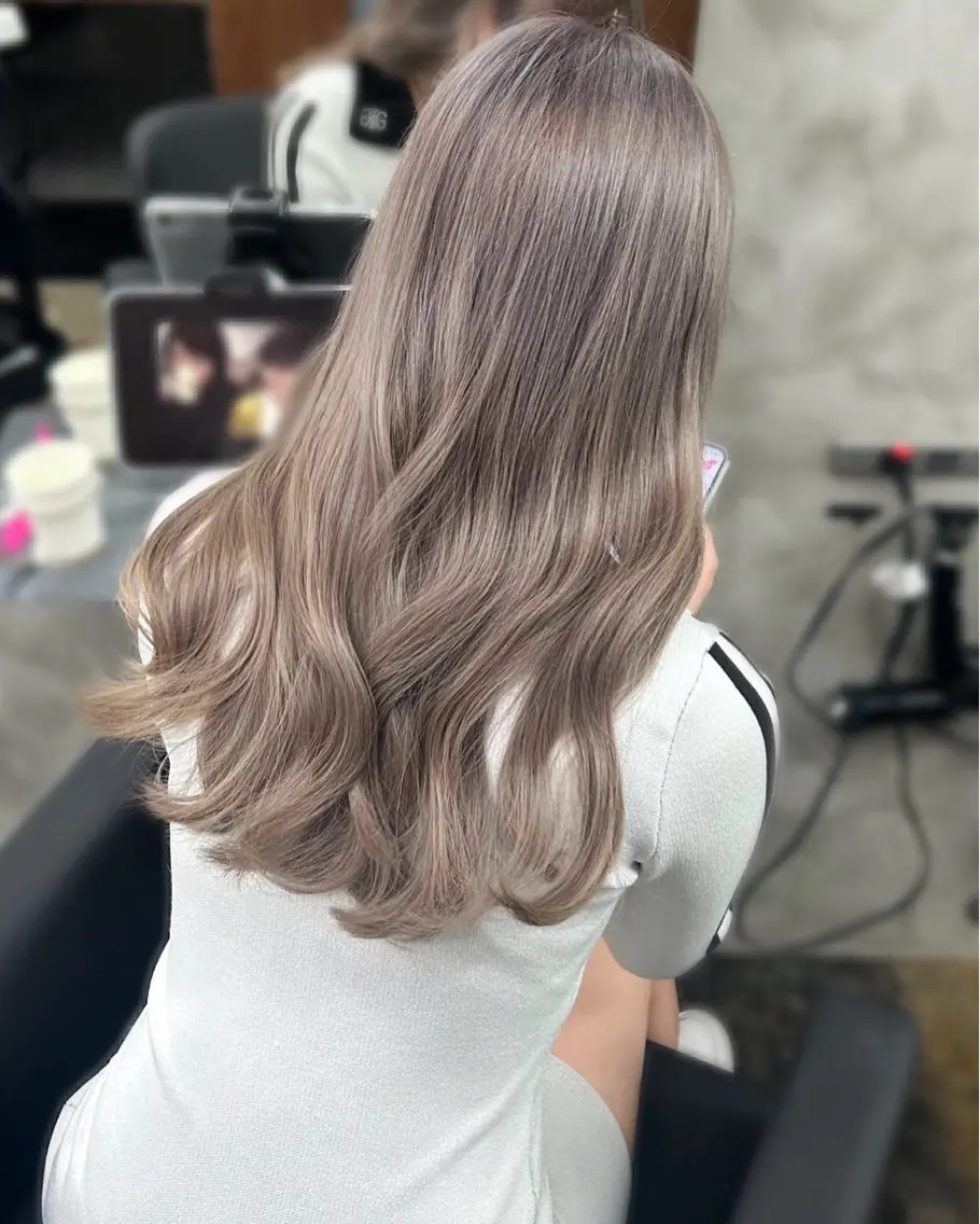 ロング カラー グレージュ ヘアカラー さわ 🫧🎀のヘアスタイル
