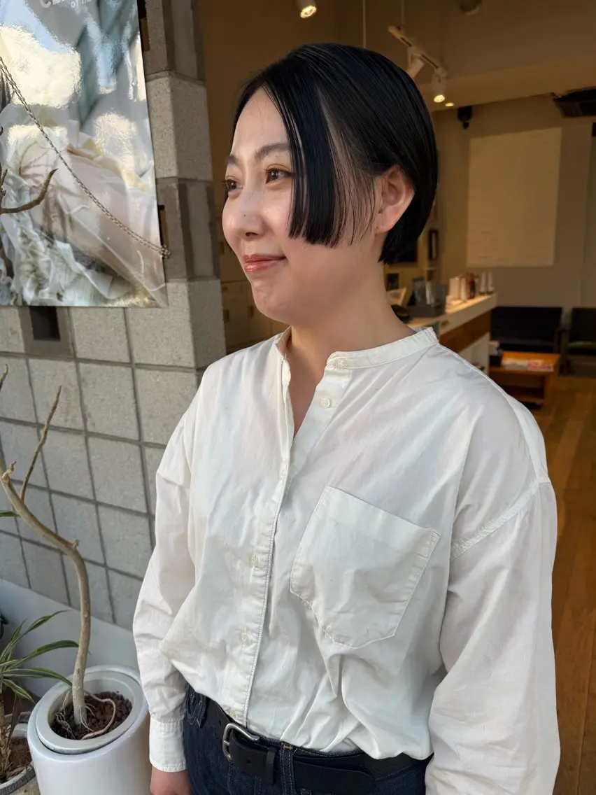 ショート 顔まわりレイヤー 顔周りカット レイヤーカット カット 松本 夏海のヘアスタイル