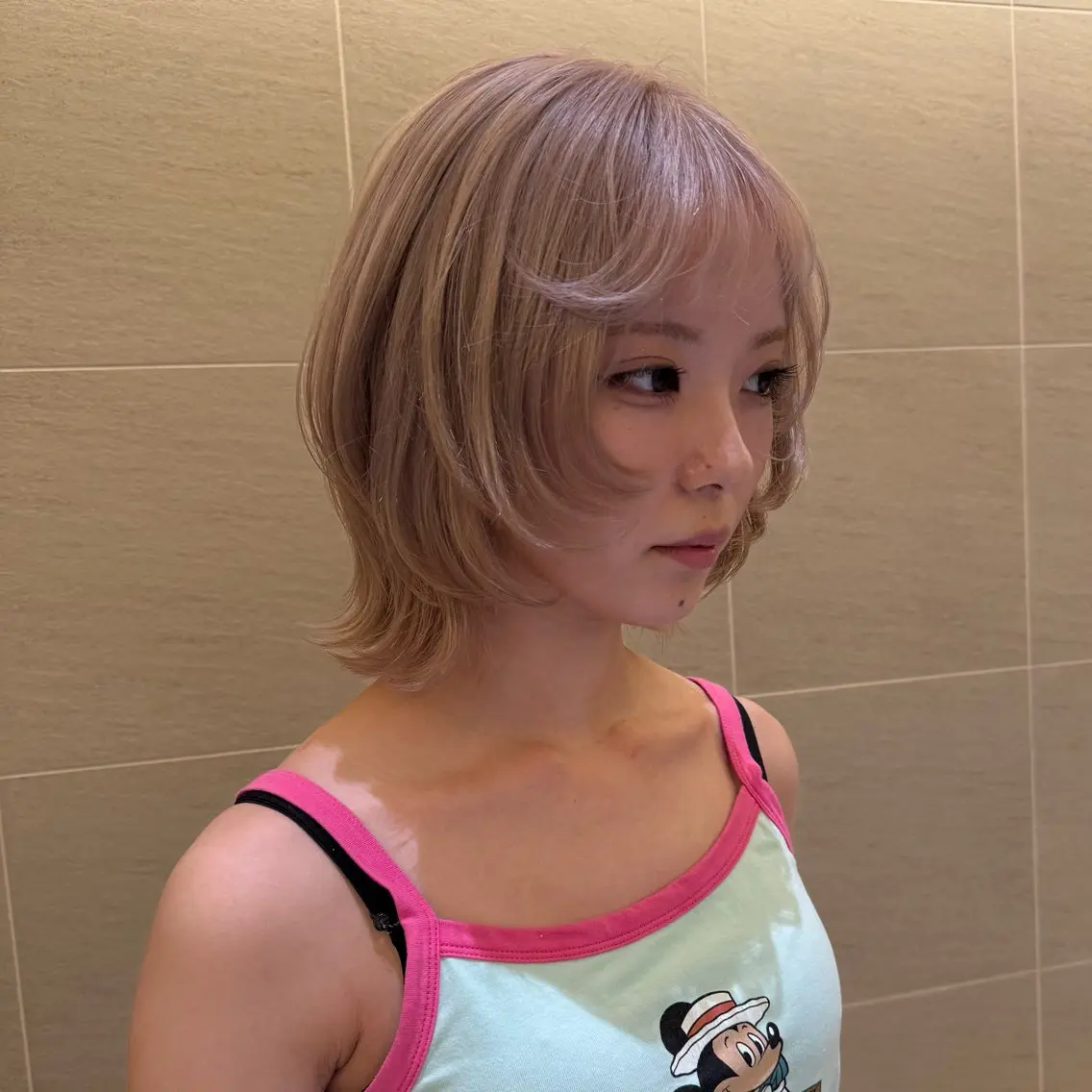 ミディアム ボブ ヘアカラー ブリーチカラー🌟/ ちさとのヘアスタイル