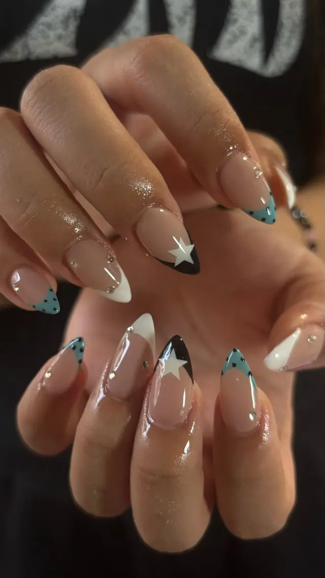ネイル Nailstudio Hulmのネイルデザイン