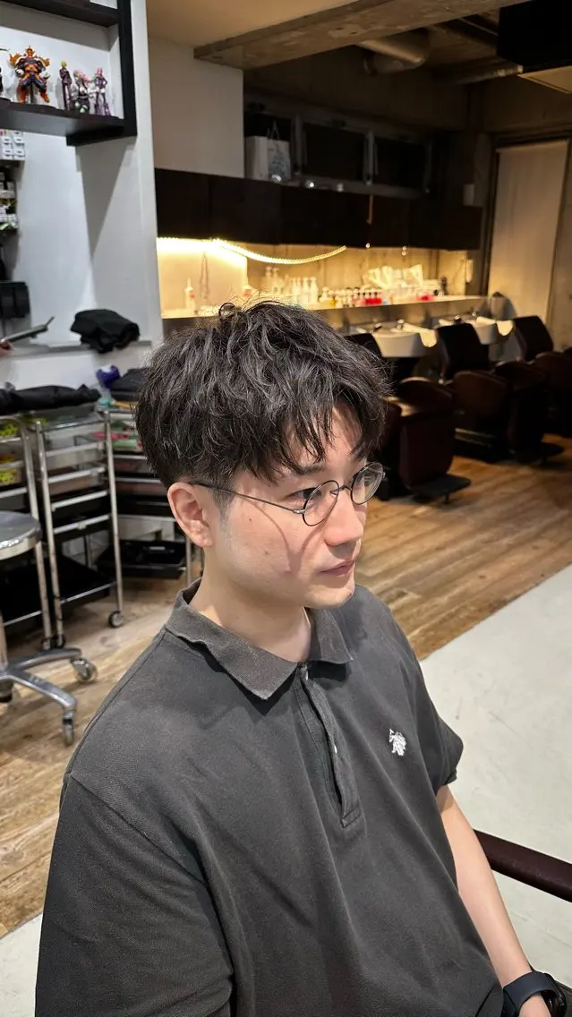 パーマ メンズ メンズパーマ カット パーマ fifth原宿 宮部蓮のヘアスタイル