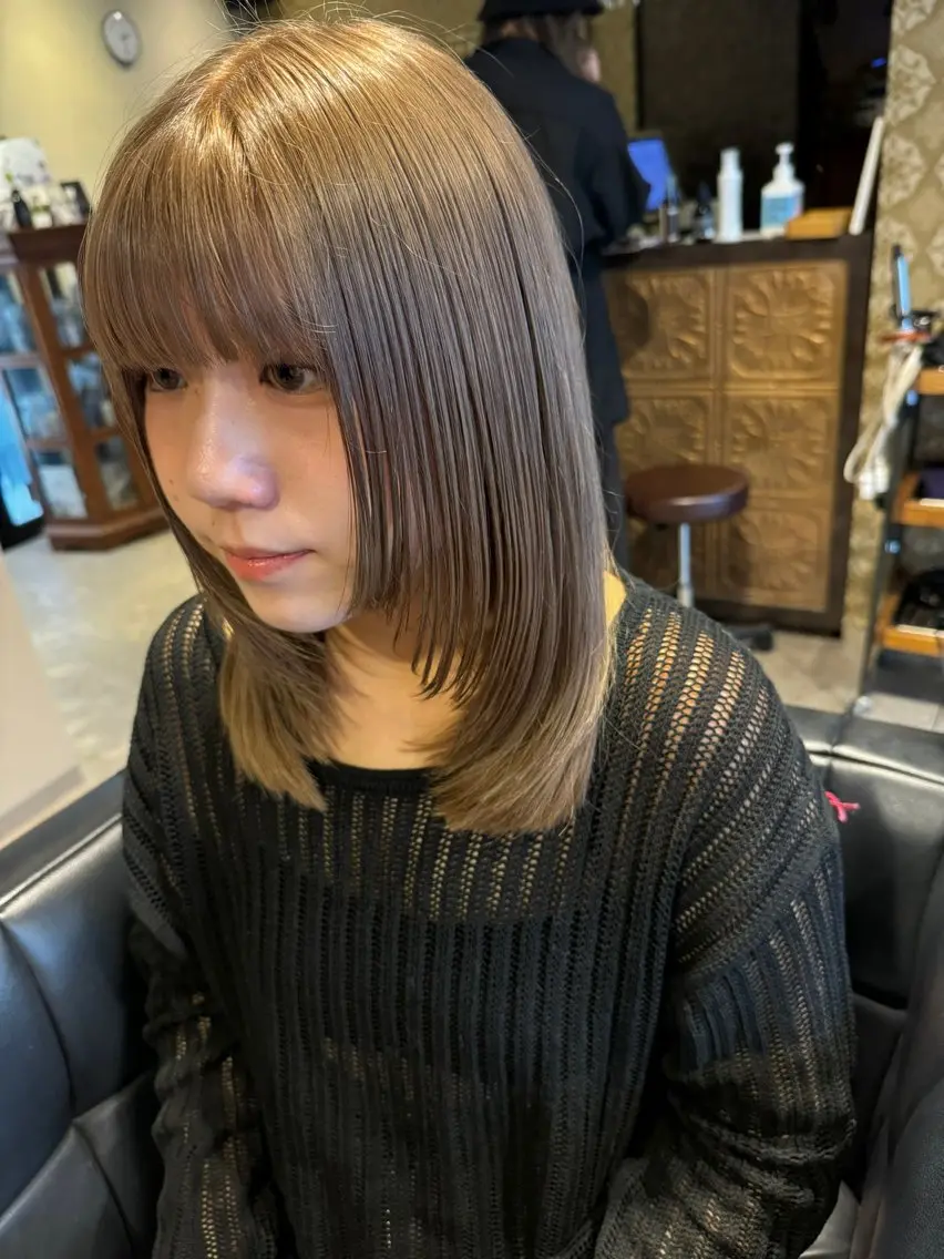 セミロング カラー カット ヘアカラー トリートメント 花木 志穂のヘアスタイル