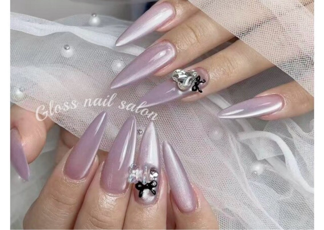 ネイル みゆ🐰 Gloss nailのネイルデザイン