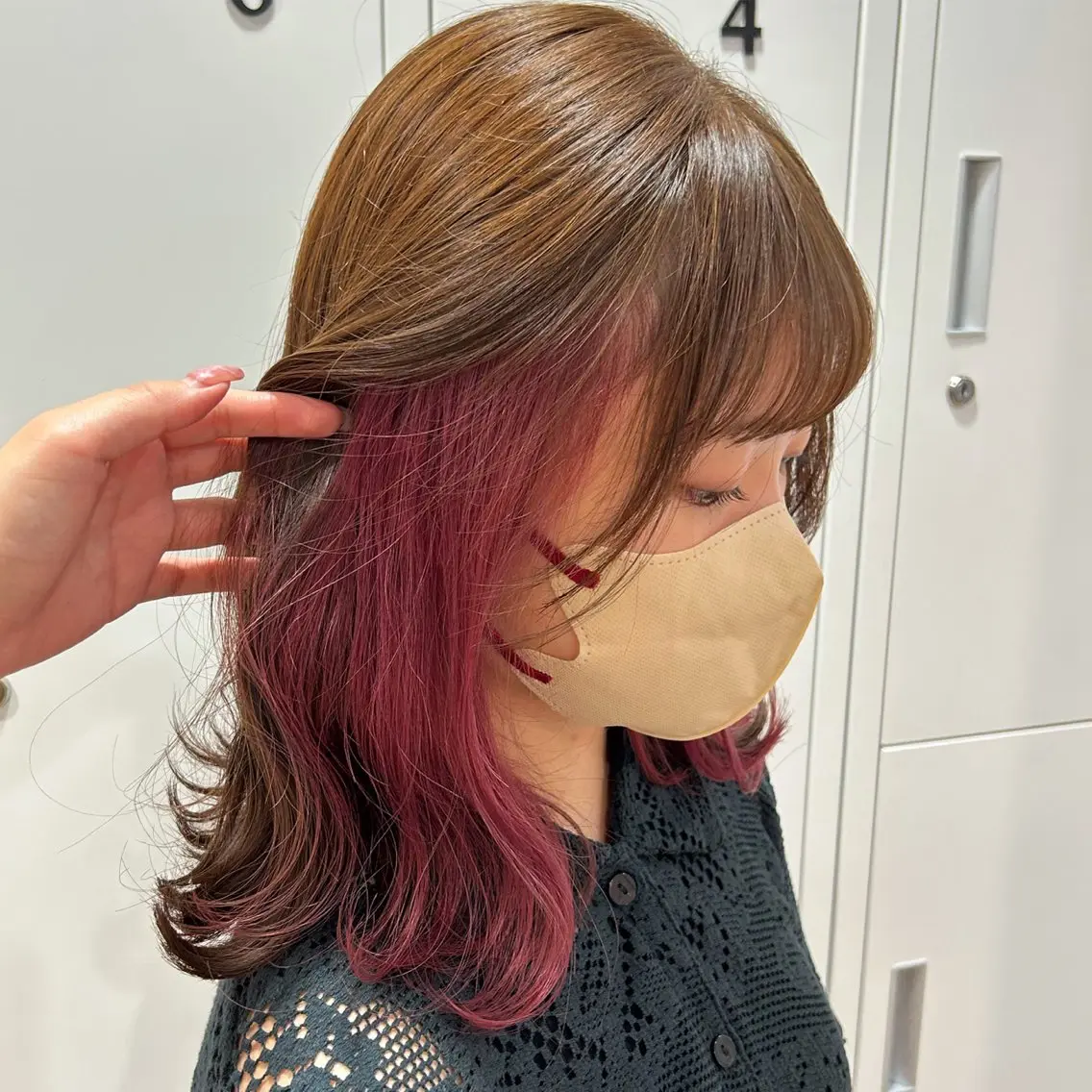 ミディアム ヘアカラー 透明感カラー NAN AMI グレージュのヘアスタイル