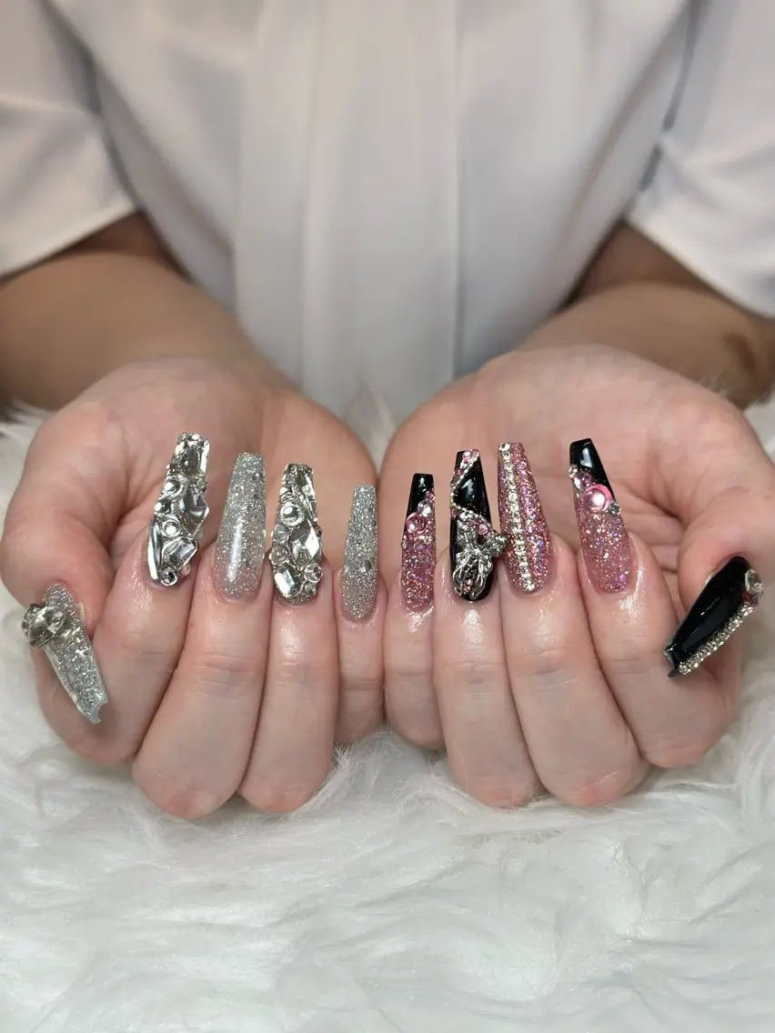 ネイル チークネイル ドット フレンチネイル グラデーション ハート ハンドネイル ハンドケア Eli Muse 新宿ネイルのネイルデザイン