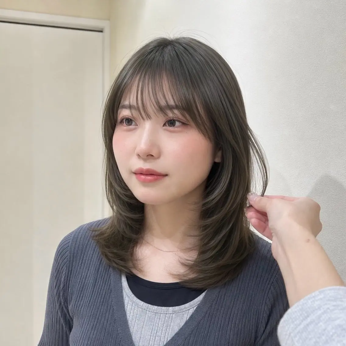 ミディアム ミディアムレイヤー くびれヘア 顔周りカット レイヤーカット 小顔カット カット ヘアカラー トリートメント レイヤーカット/ 髪質改善/toa🕊のヘアスタイル