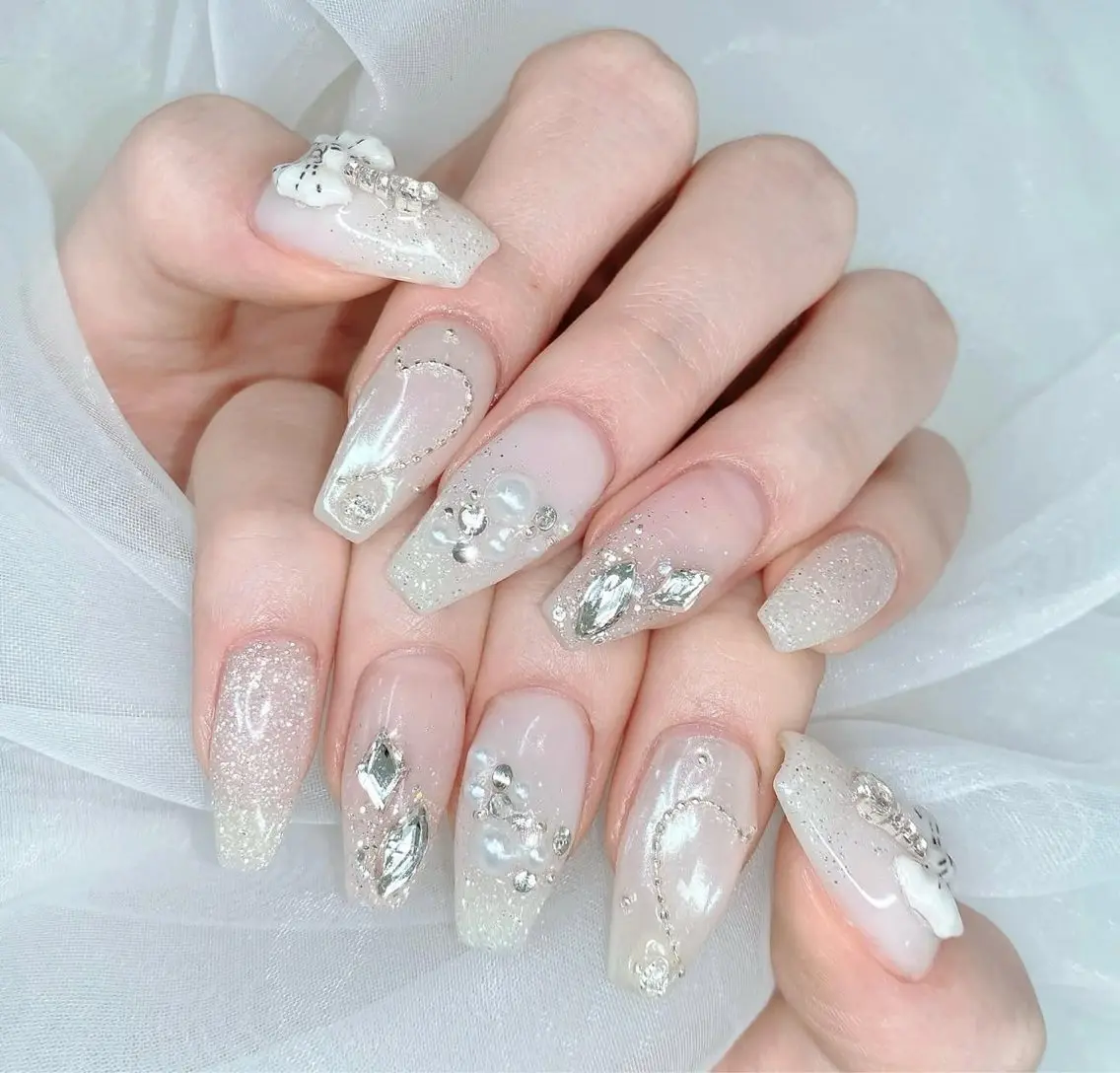ネイル アニマル柄 オーロラネイル チークネイル フラッシュネイル ジェルネイル ハンドネイル Tira Nailのネイルデザイン