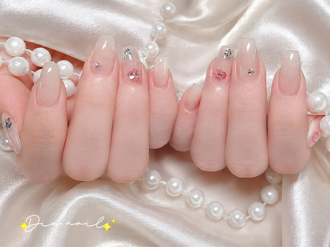 ネイル 韓国ネイル マグネットネイル ニュアンスネイル 夏ネイル ワンホンネイル ハンドネイル Di'a nail ネイルサロンのネイルデザイン
