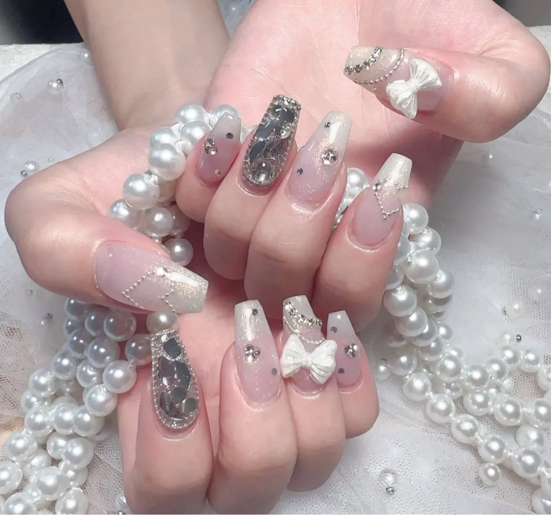 ネイル ハンドネイル 🎀M nails✨ ビューティーのネイルデザイン
