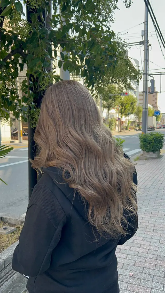 ロング カラー ベージュカラー ミルクティーベージュ ヘアカラー 山下泰誠 TIDEHAIR🌱のヘアスタイル