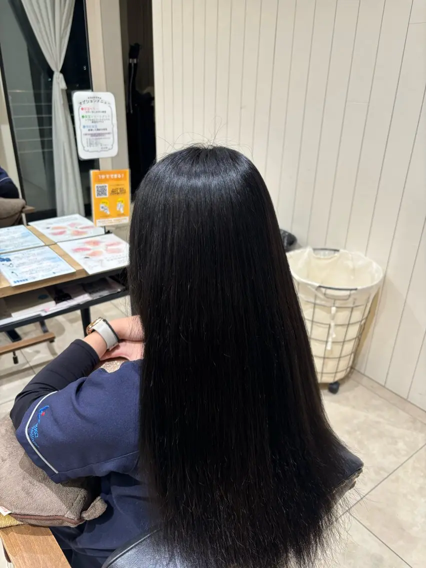 ミニモ限定価格‼️ヘアカラー+薬剤除去トリートメント(白髪染め可)の写真