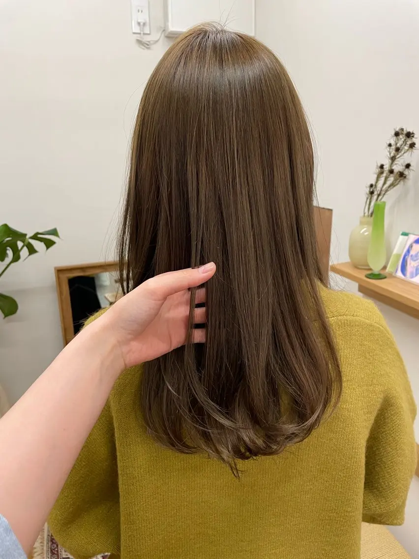 セミロング カラー 美空🐇 レイヤー / 透明感カラー🩰のヘアスタイル