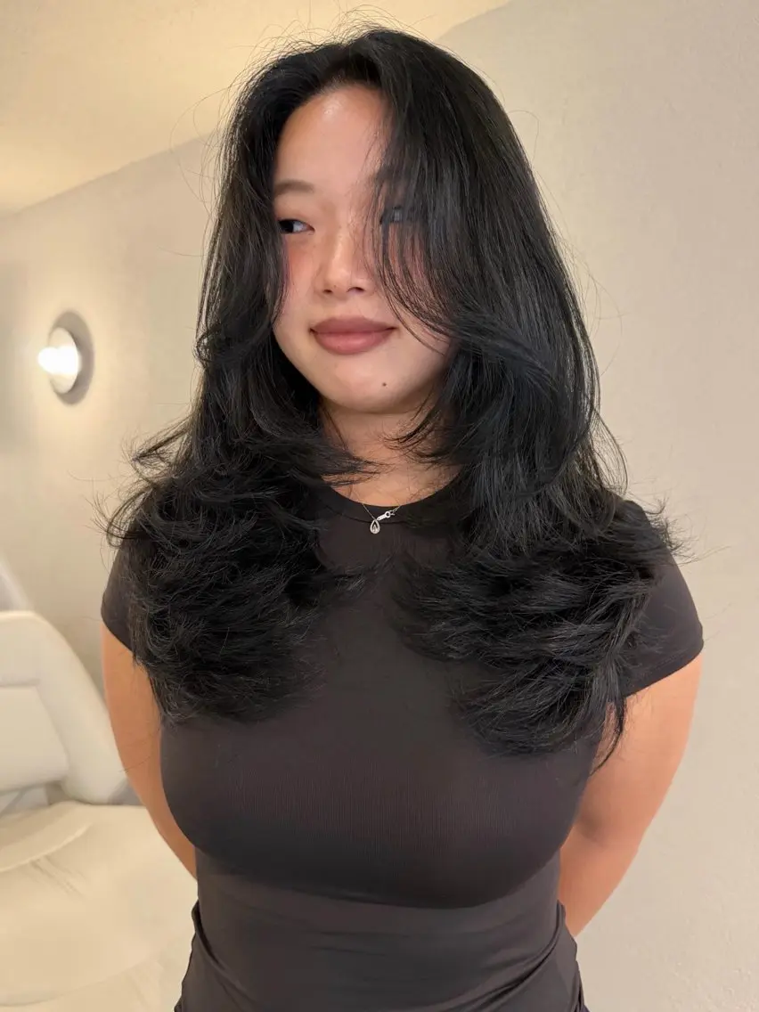 ロング レイヤーカット YAMADA KOKOROのヘアスタイル