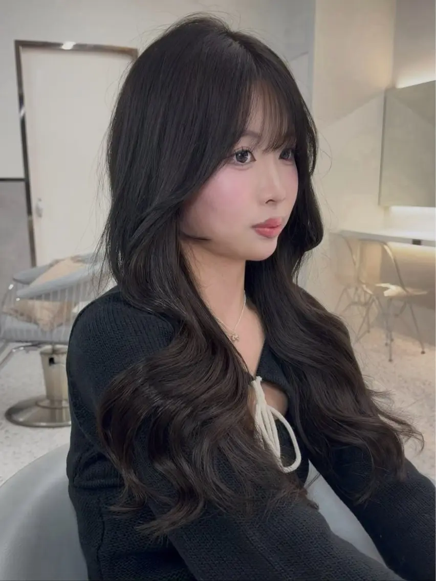 ロング レイヤーカット 🎀透明感カラー shizuka🎀のヘアスタイル