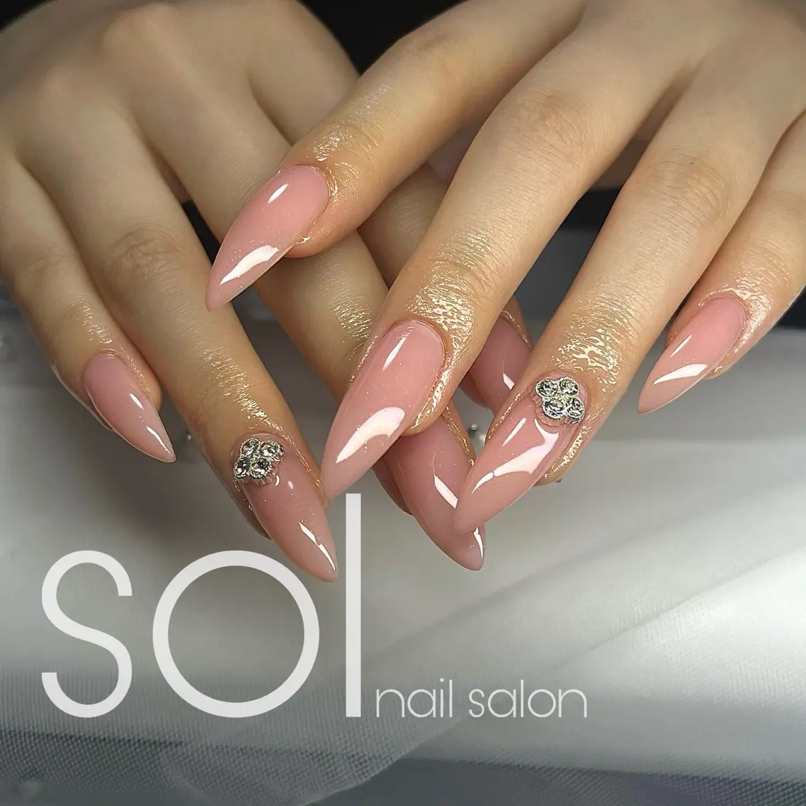 ネイル ハンドネイル sol manakaのネイルデザイン