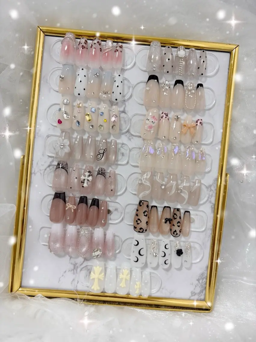ネイル アニマル柄 ブラウン チークネイル ドット フレンチネイル ハンドネイル YM nailのネイルデザイン