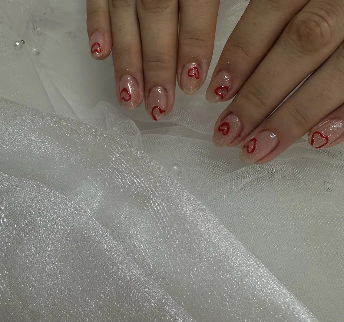 ネイル ハート シンプルネイル ハンドネイル ハンドケア sara : salon ELVIのネイルデザイン