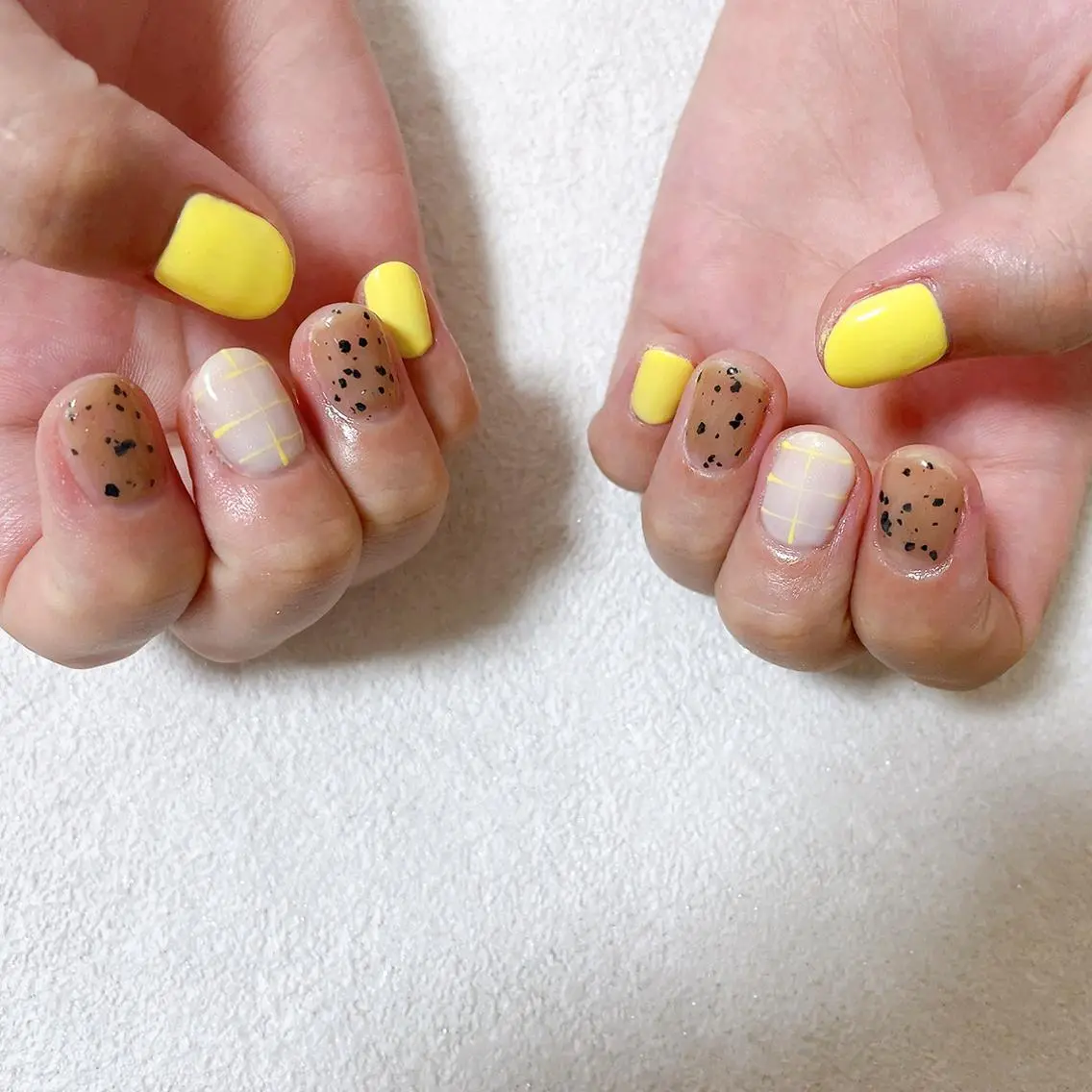 ネイル オーロラネイル フラワーネイル フットネイル フレンチネイル ジェルネイル ハンドネイル mogunail &blowのネイルデザイン