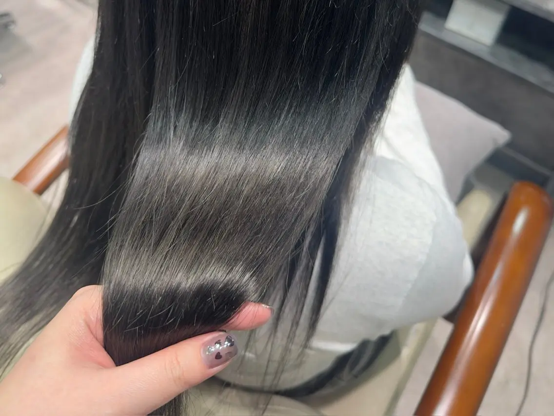 【クセを扱いやすく✨】カット+ナチュラルストレート🫧の写真