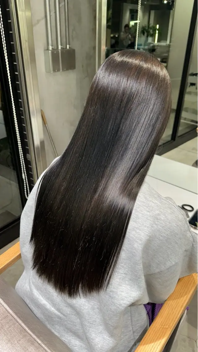 ロング カラー ヘアカラー 新屋敷 拓大のヘアスタイル